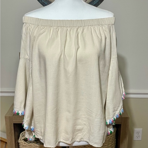 ANDREE BY UNIT Tops - Andree by Unit Cream Cotton Linen Off-the-Shoulder Blouse, multicolored Fringe